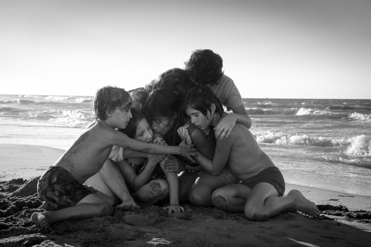 Netflix映画『ROMA/ローマ』：アルフォンソ・キュアロン監督の自伝的ヒューマンドラマと1970年代の社会的揺れを描く感情豊かな作品