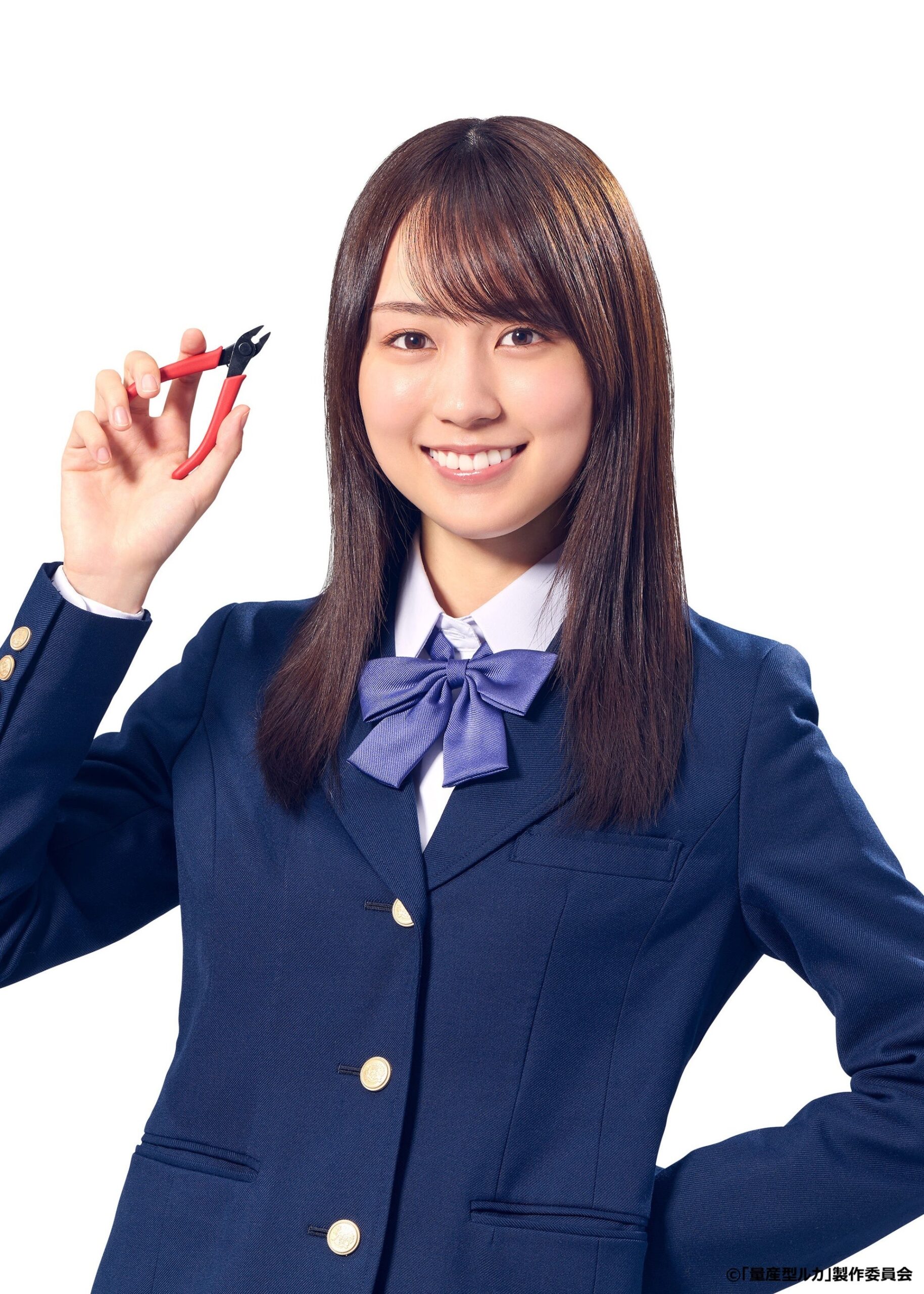 プラモデルを手にする賀喜遥香さんと筒井あやめさん