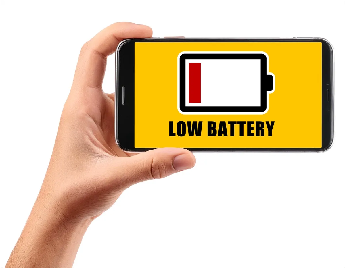 スマホの充電はコンビニで解決！　バッテリー残量がピンチのときの対処法と充電スポットを紹介【スマホ教室】